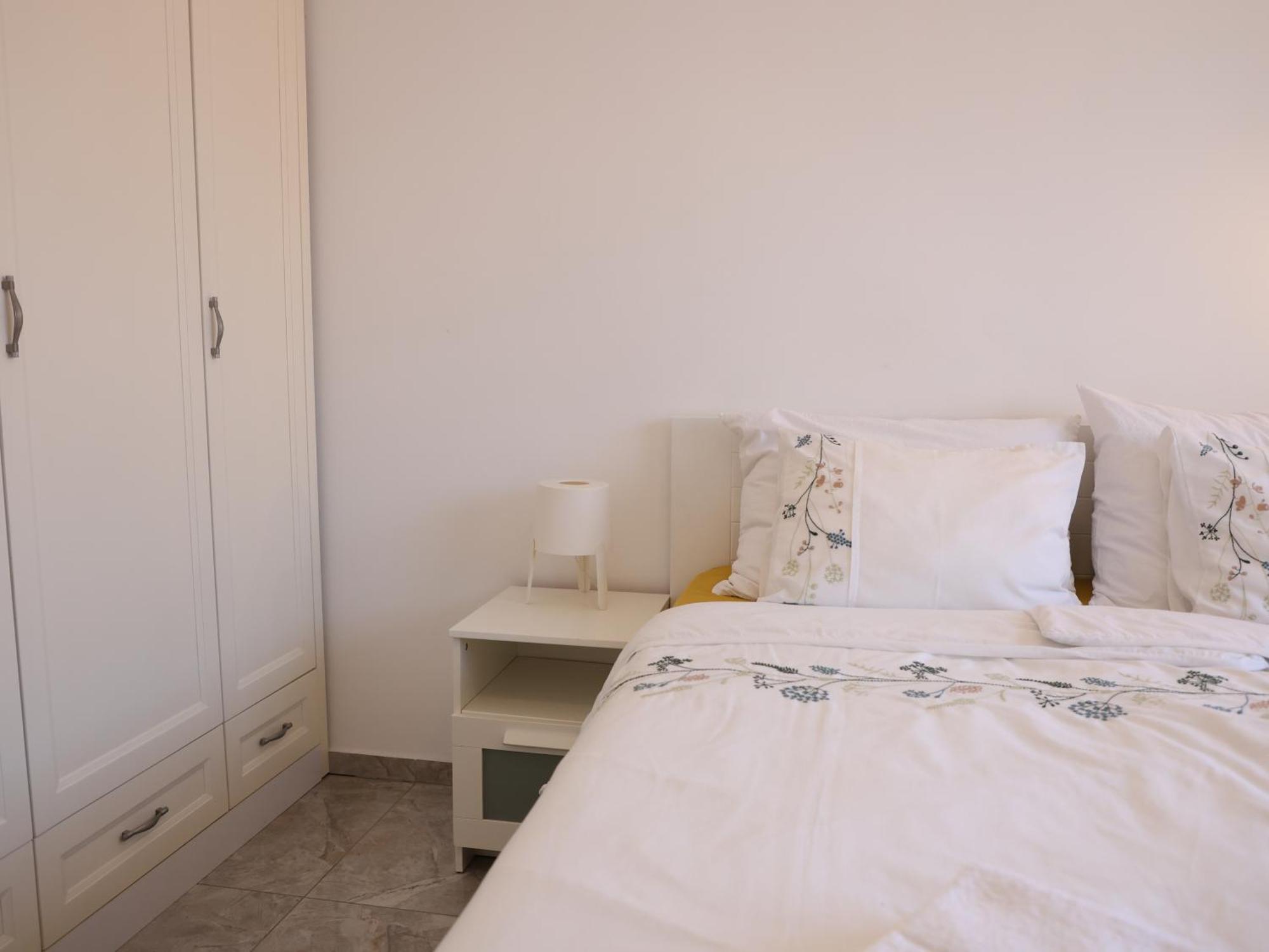 Lux House Olga Appartement Ruma Buitenkant foto