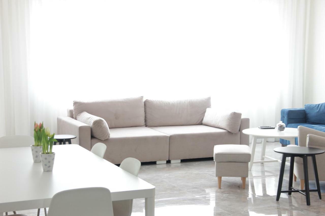 Lux House Olga Appartement Ruma Buitenkant foto