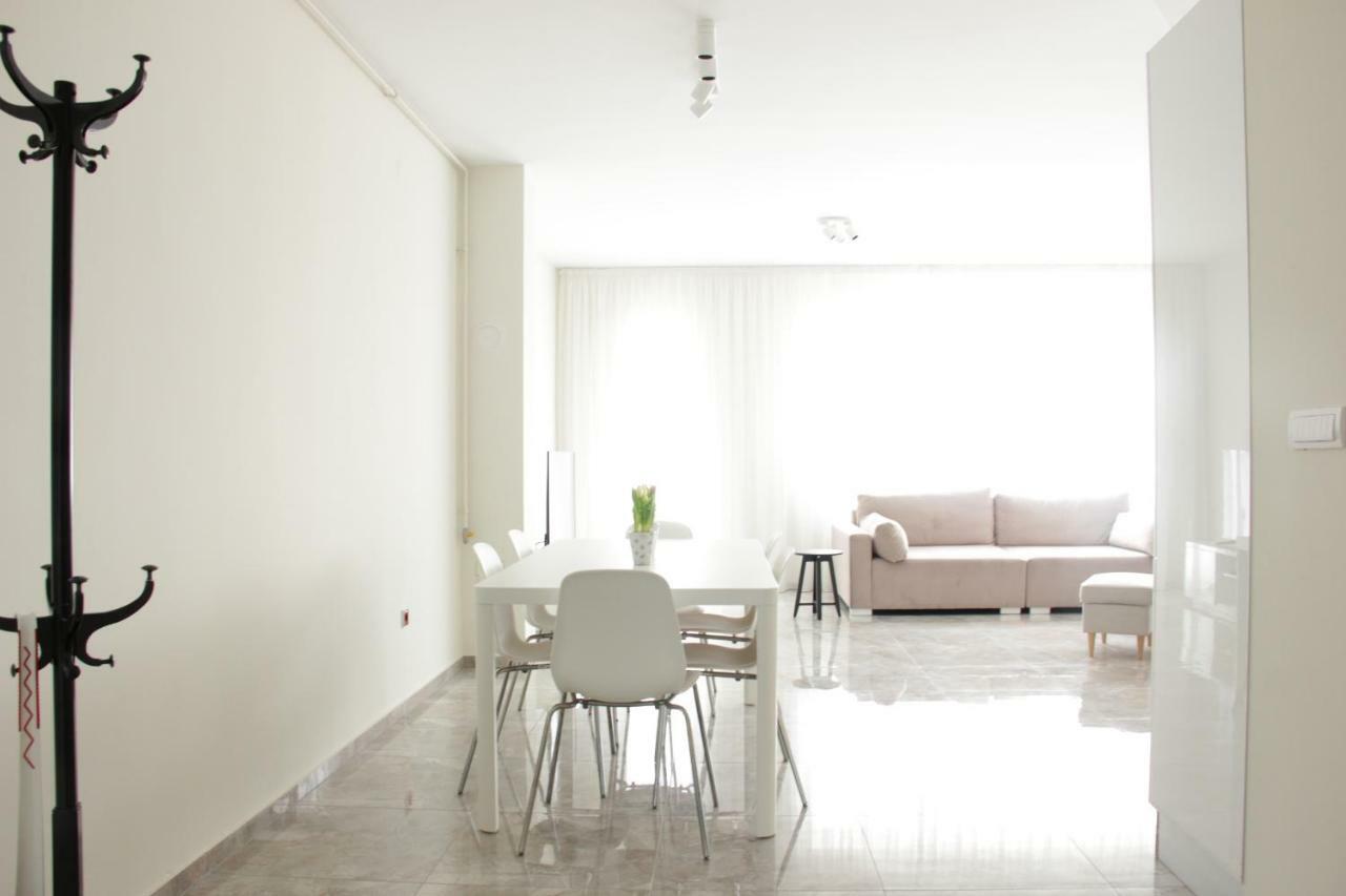 Lux House Olga Appartement Ruma Buitenkant foto
